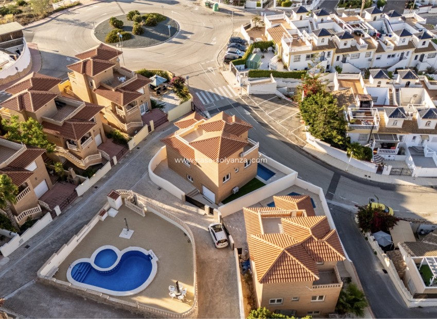 Resale - Villa - Ciudad Quesada