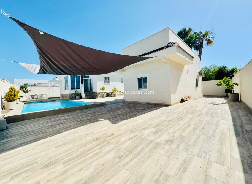 Resale - Villa - Ciudad Quesada