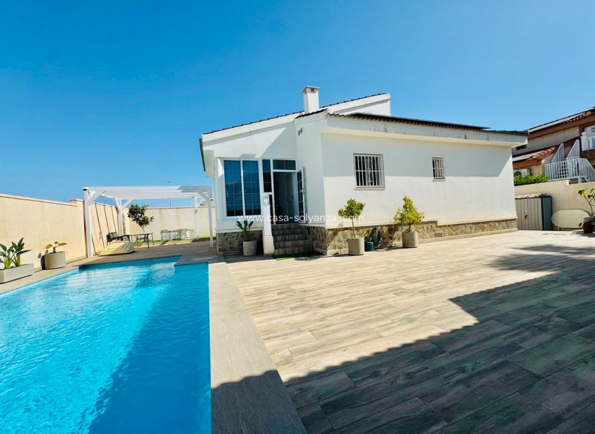 Resale - Villa - Ciudad Quesada