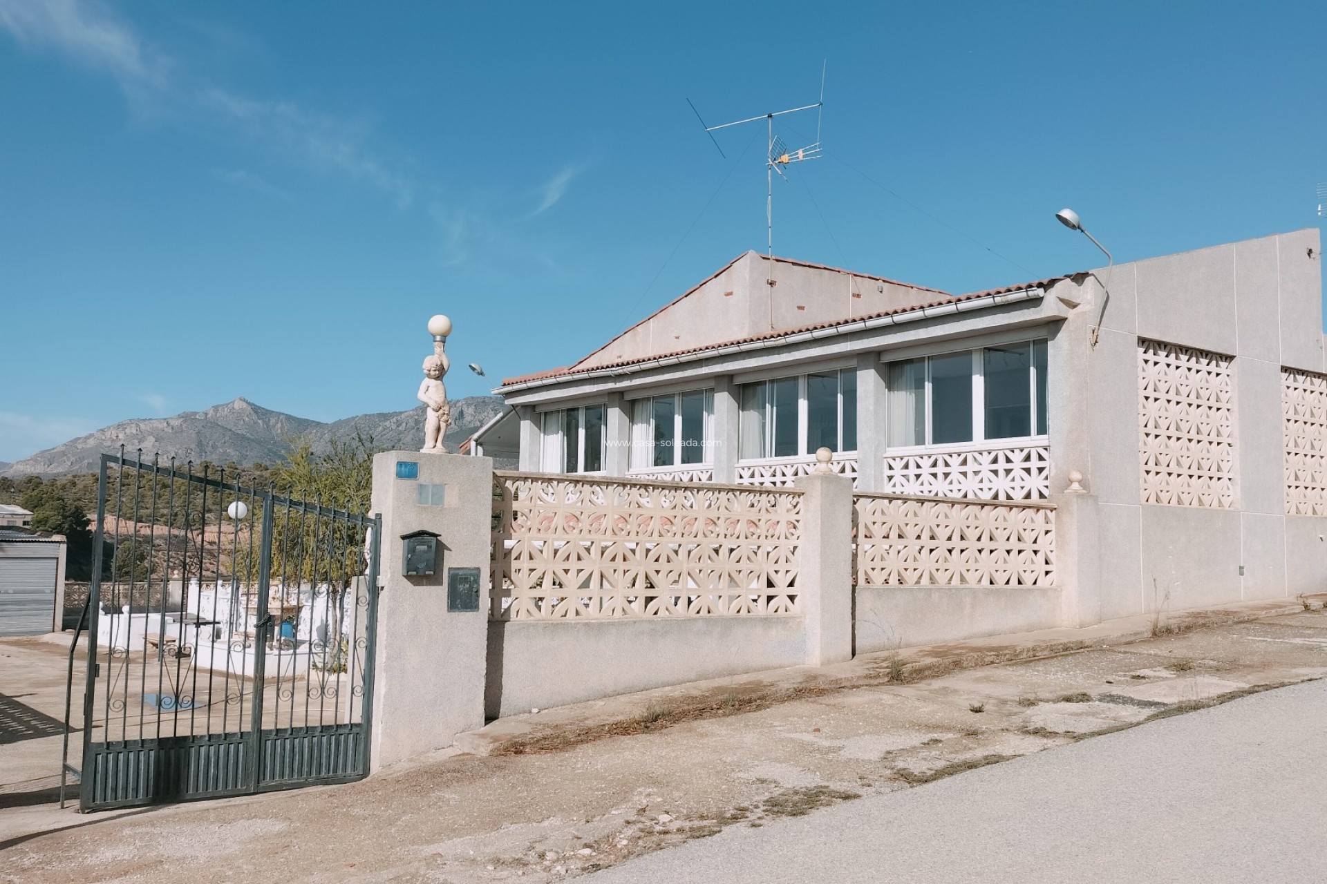 Resale - Villa - Crevillente - Inland