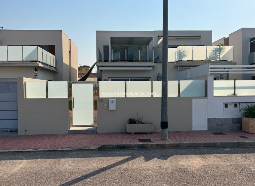 Resale - Villa - Daya Nueva - Costa Blanca