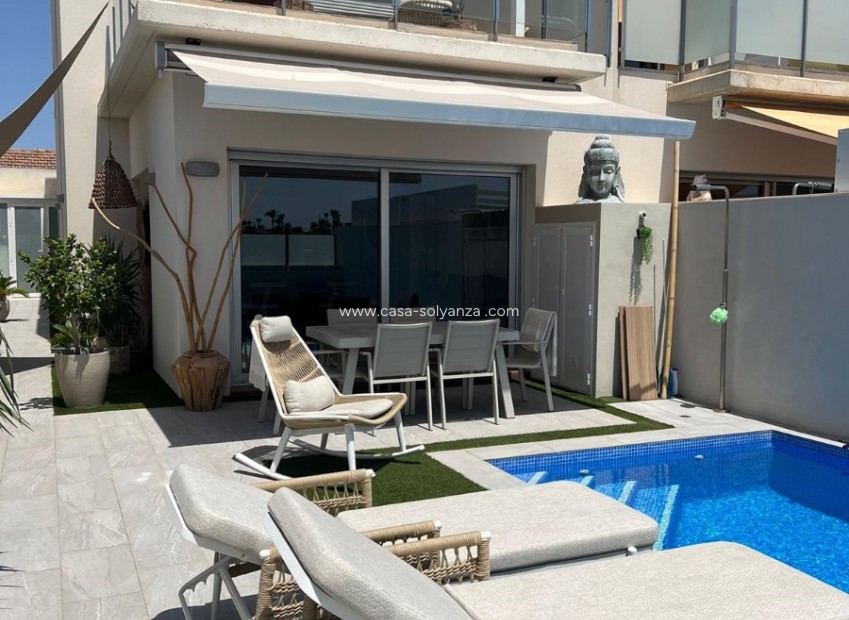 Resale - Villa - Daya Nueva - Costa Blanca