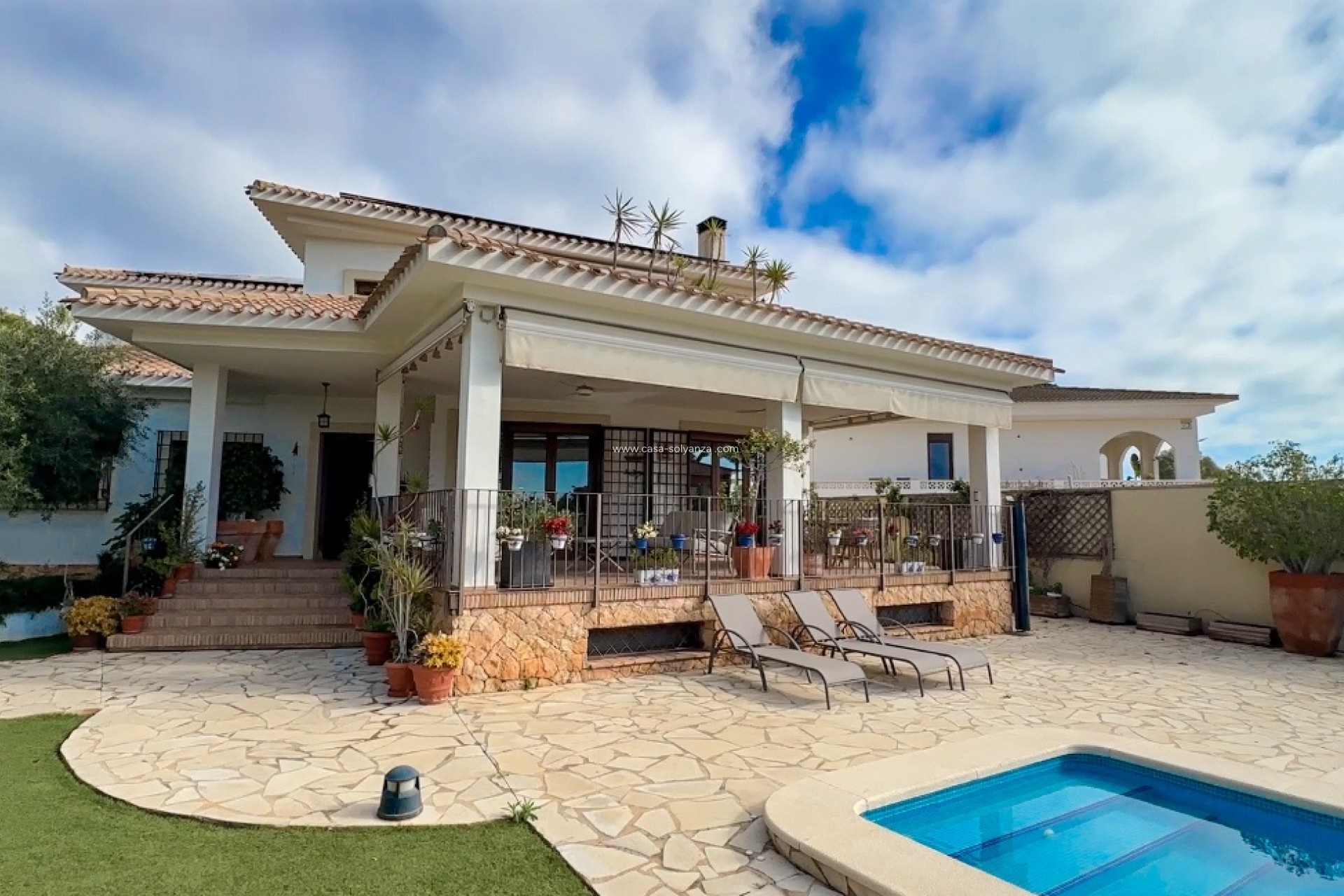 Resale - Villa - Dehesa De Campoamor - Costa Blanca