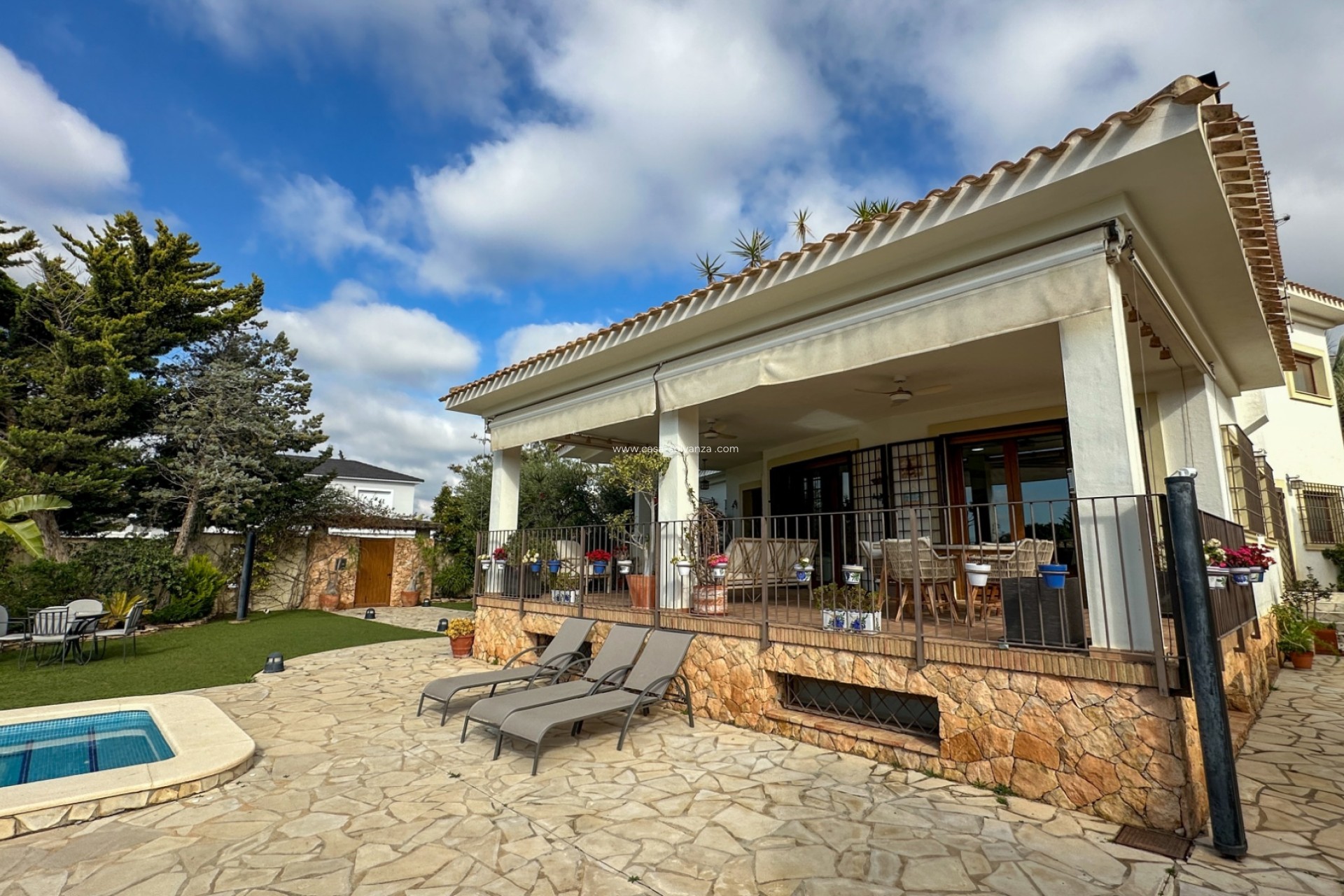 Resale - Villa - Dehesa De Campoamor - Costa Blanca
