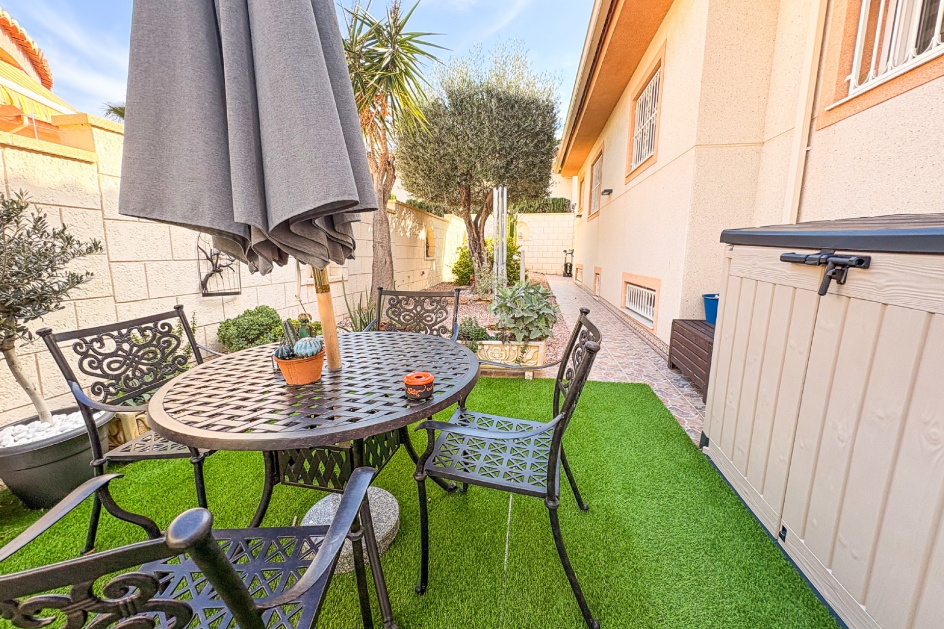 Resale - Villa - Detached - Benijofar