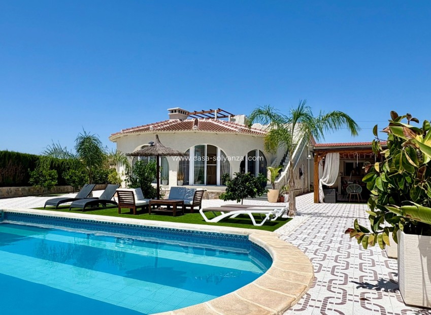 Resale - Villa / Detached - Ciudad Quesada - Quesada Center
