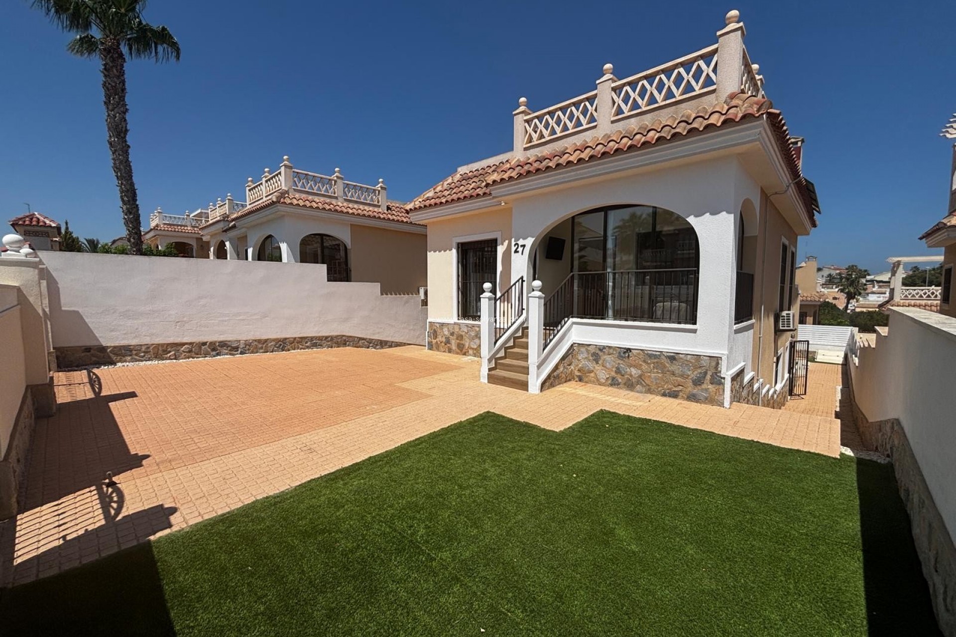 Resale - Villa / Detached - Ciudad Quesada
