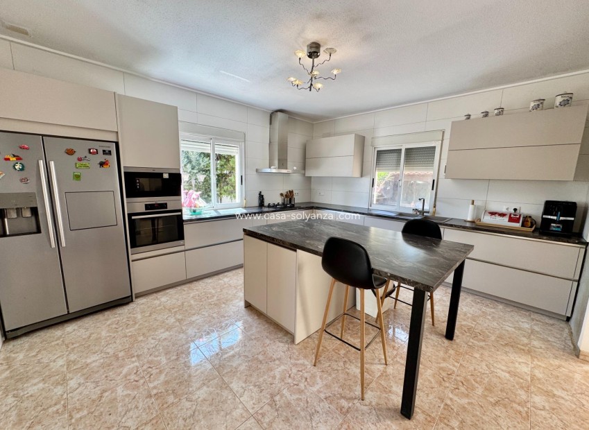 Resale - Villa - Dolores - Cmno. Escorredor