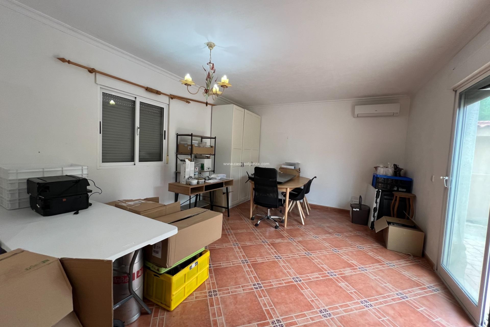 Resale - Villa - Dolores - Cmno. Escorredor