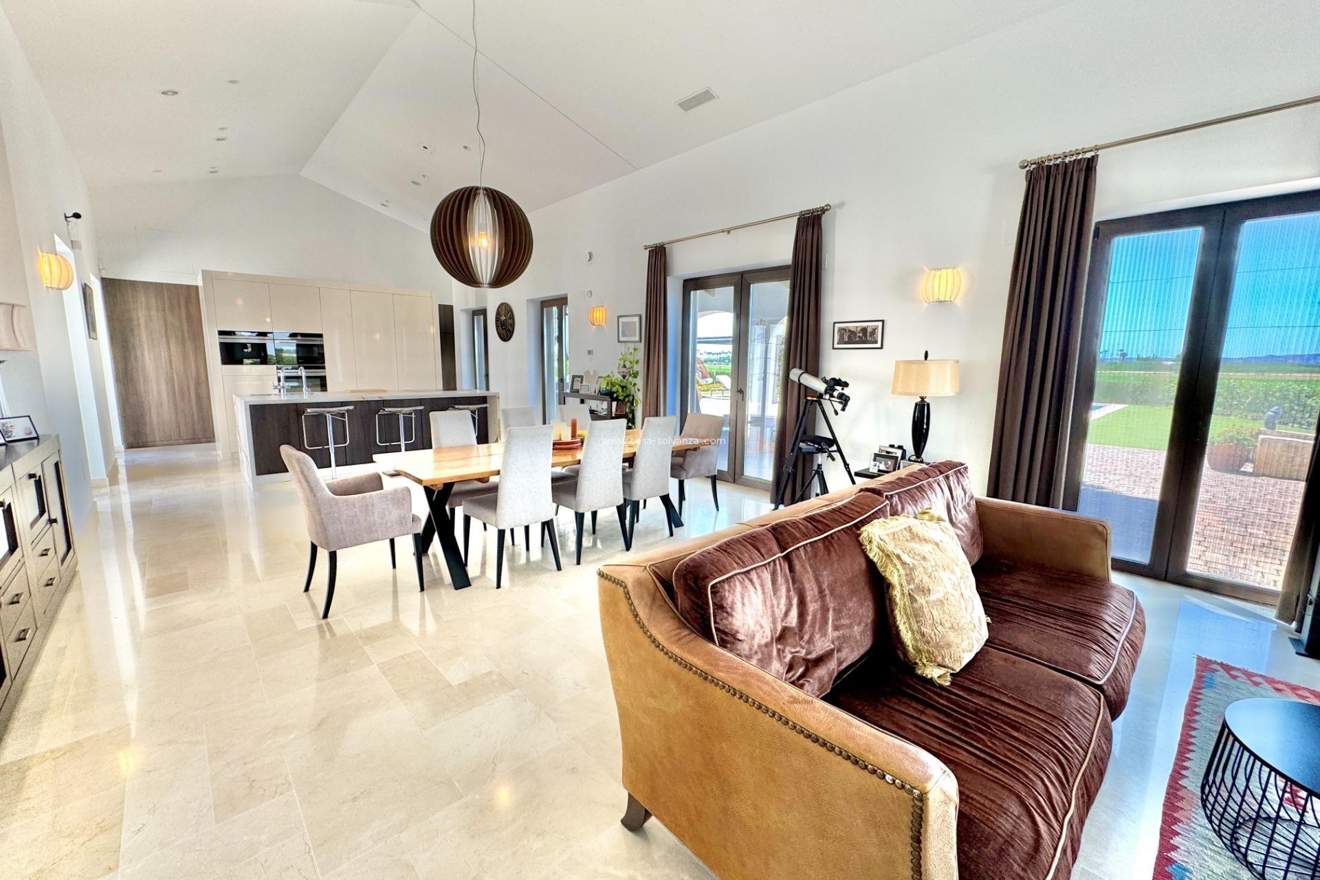 Resale - Villa - Dolores - Comunidad Valenciana