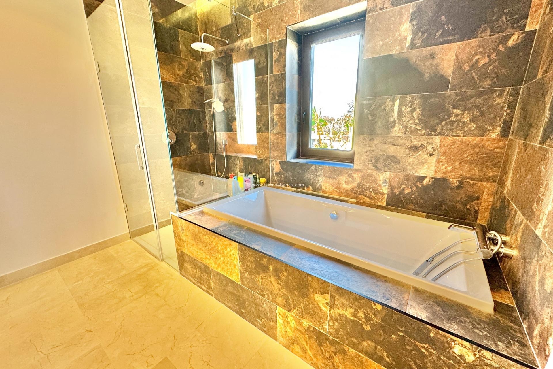 Resale - Villa - Dolores - Comunidad Valenciana