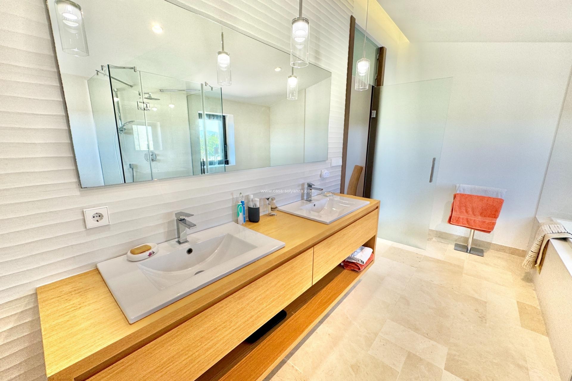 Resale - Villa - Dolores - Comunidad Valenciana