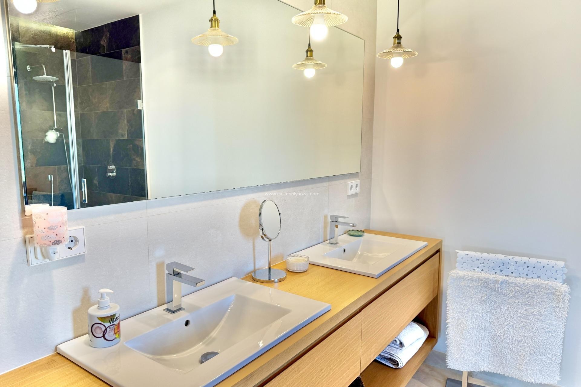 Resale - Villa - Dolores - Comunidad Valenciana