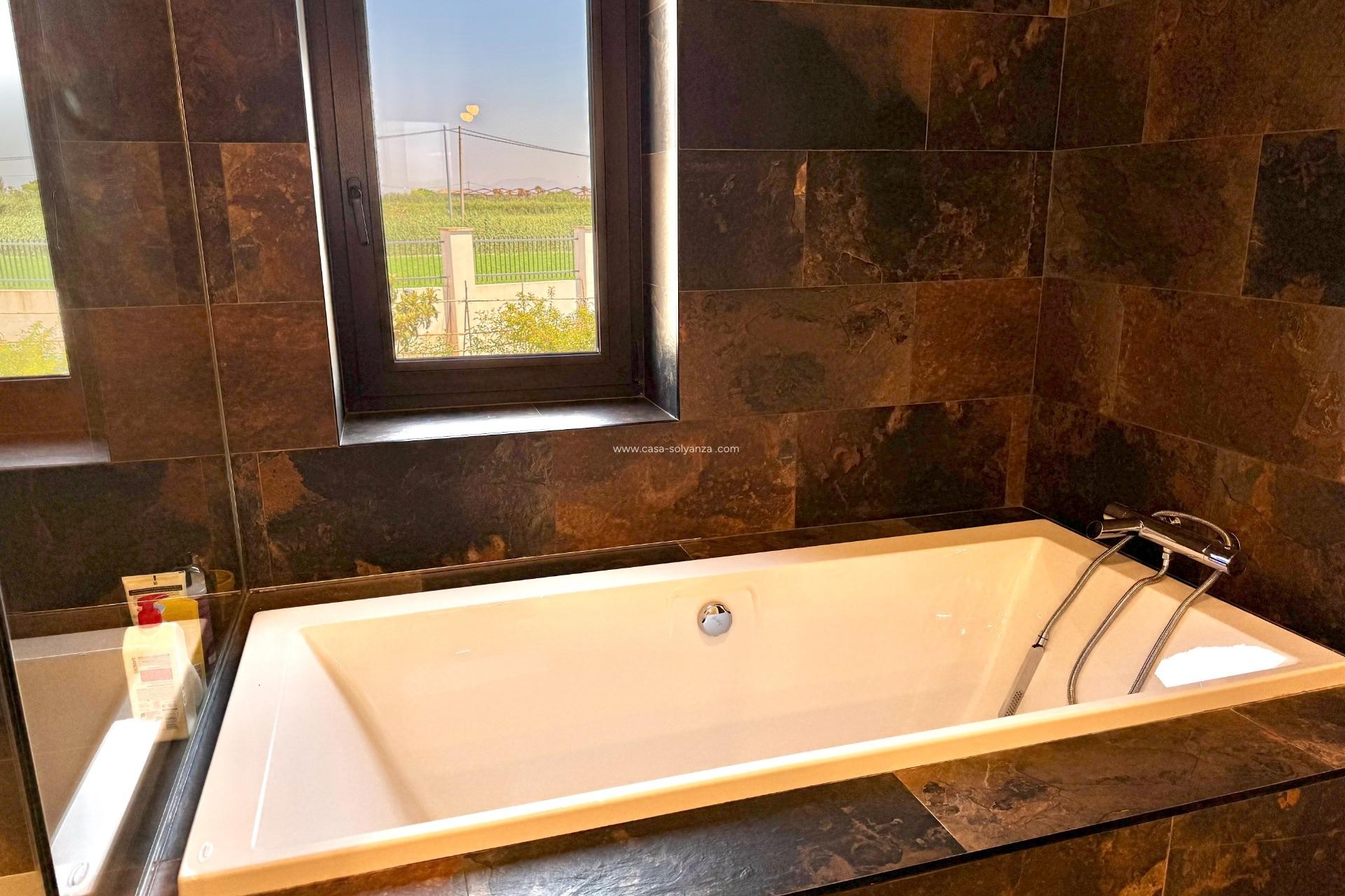 Resale - Villa - Dolores - Comunidad Valenciana