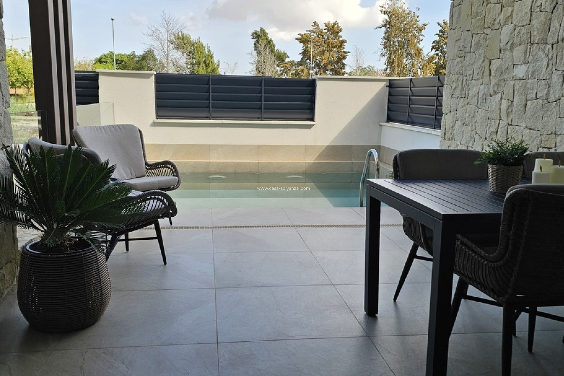 Resale - Villa - Dolores - Sector 4