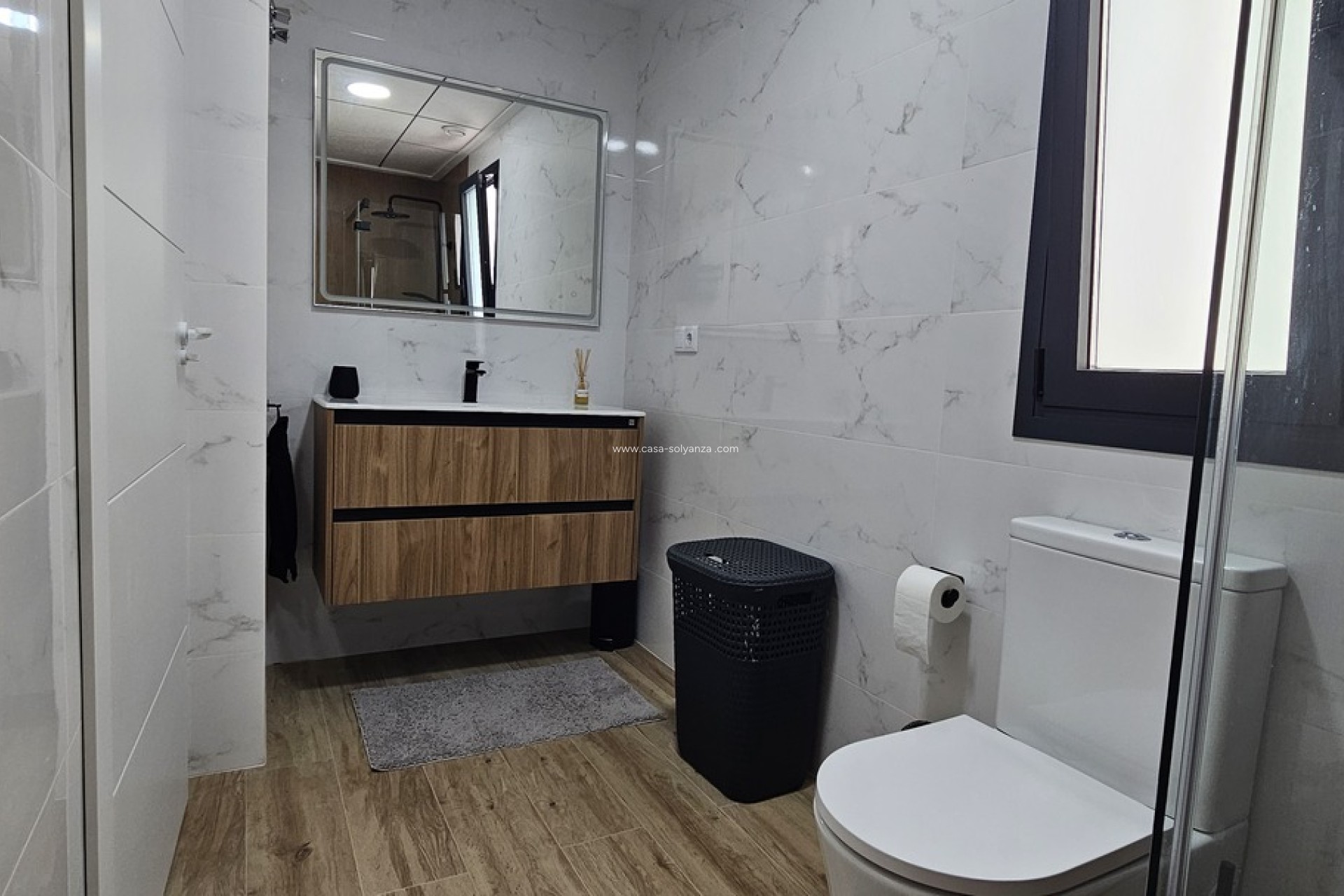 Resale - Villa - Dolores - Sector 4