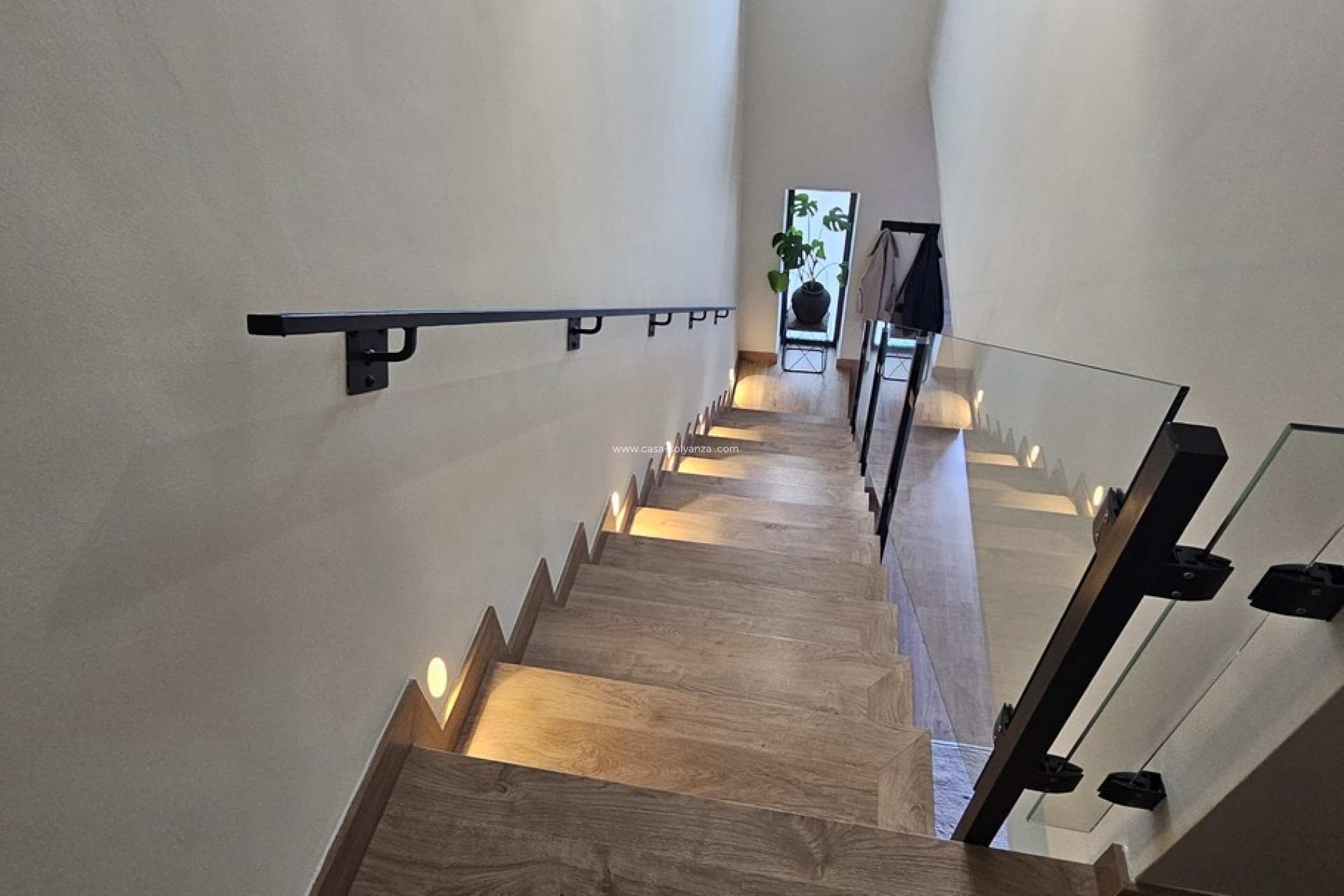 Resale - Villa - Dolores - Sector 4