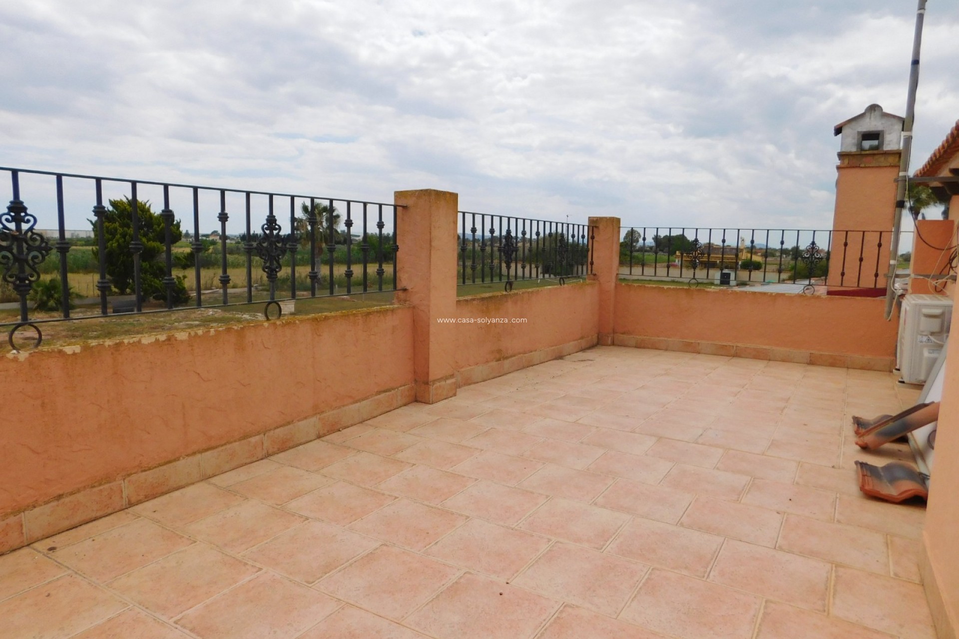 Resale - Villa - Dolores