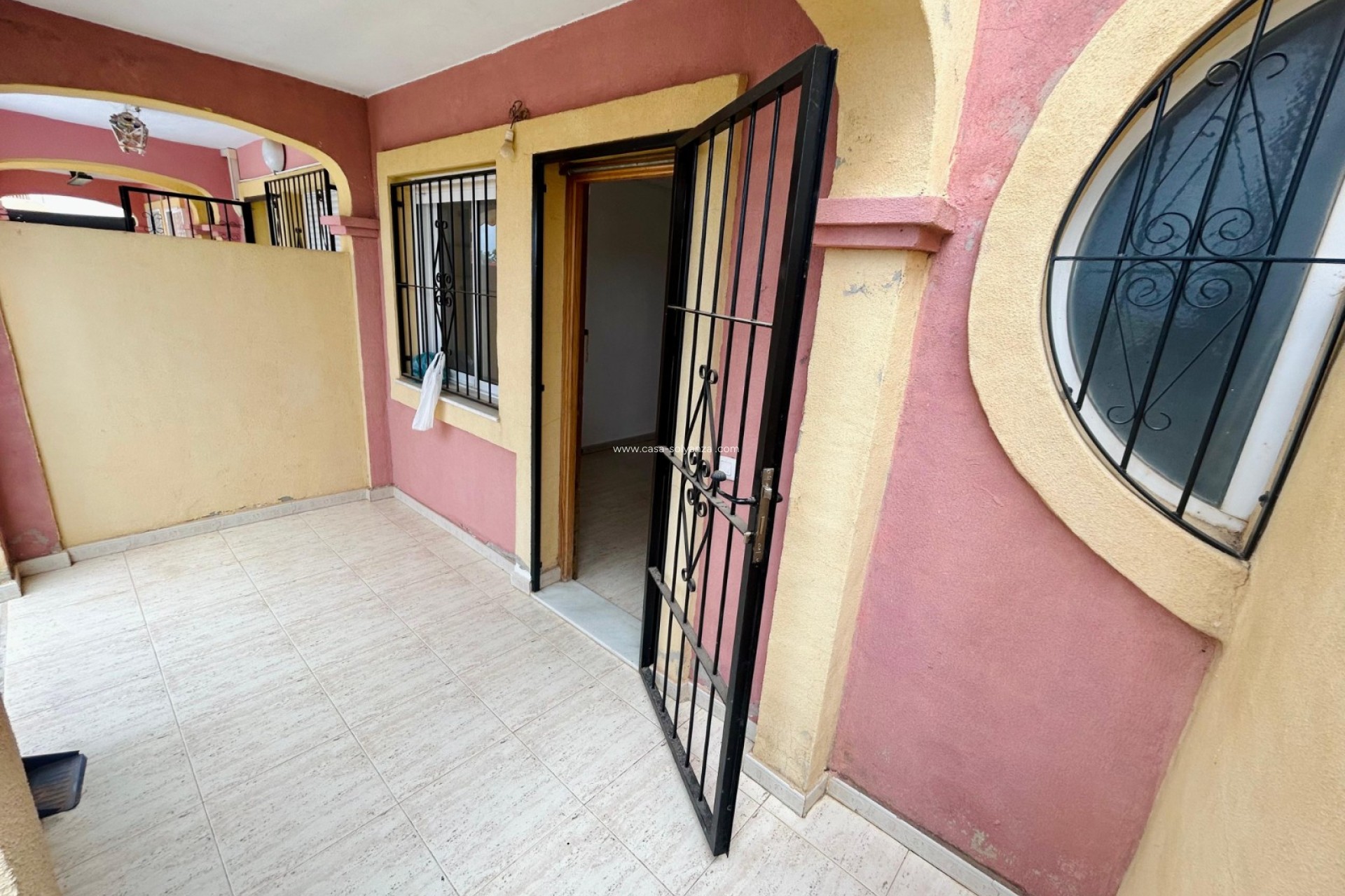 Resale - Villa - El Chaparral - 0