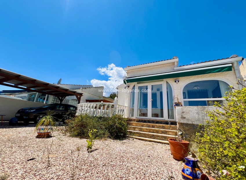 Resale - Villa - El Chaparral - 0