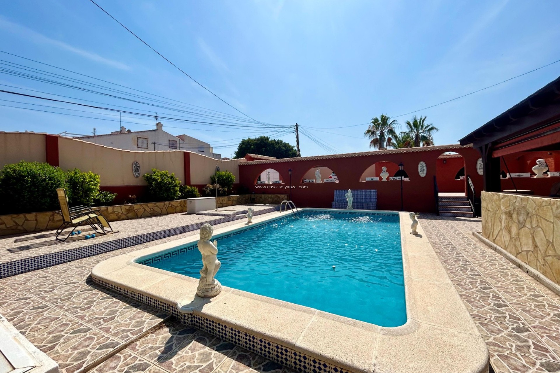 Resale - Villa - El Chaparral - Inland