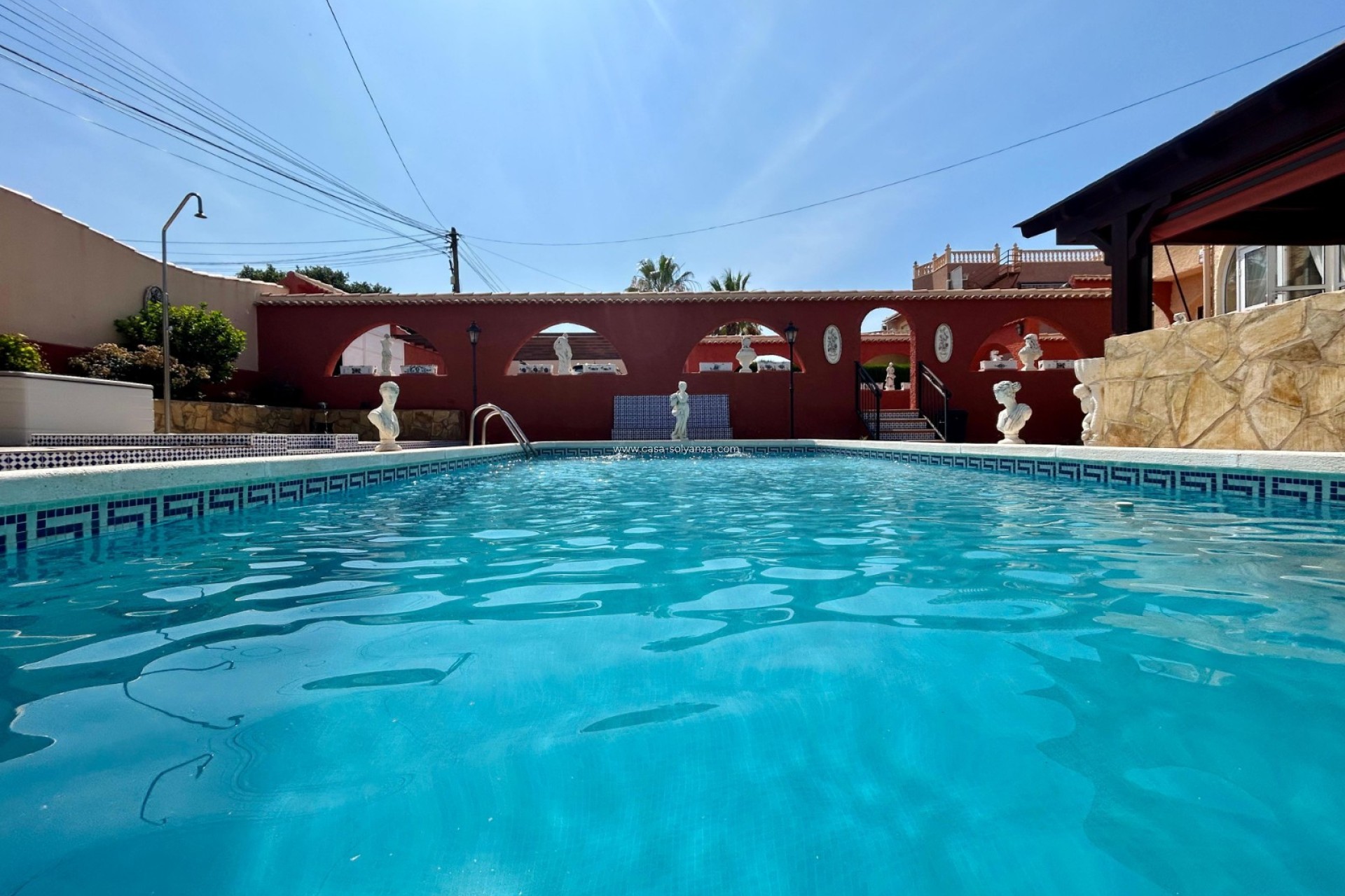 Resale - Villa - El Chaparral - Inland