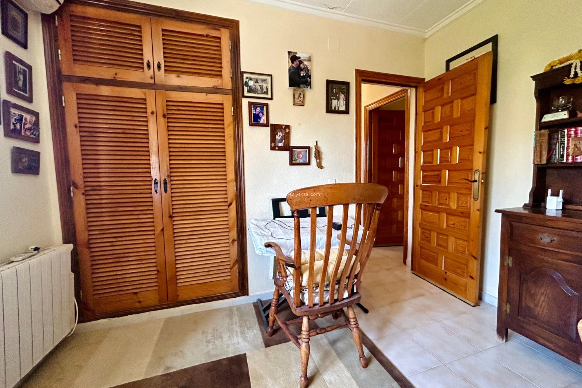 Resale - Villa - El Chaparral - Inland