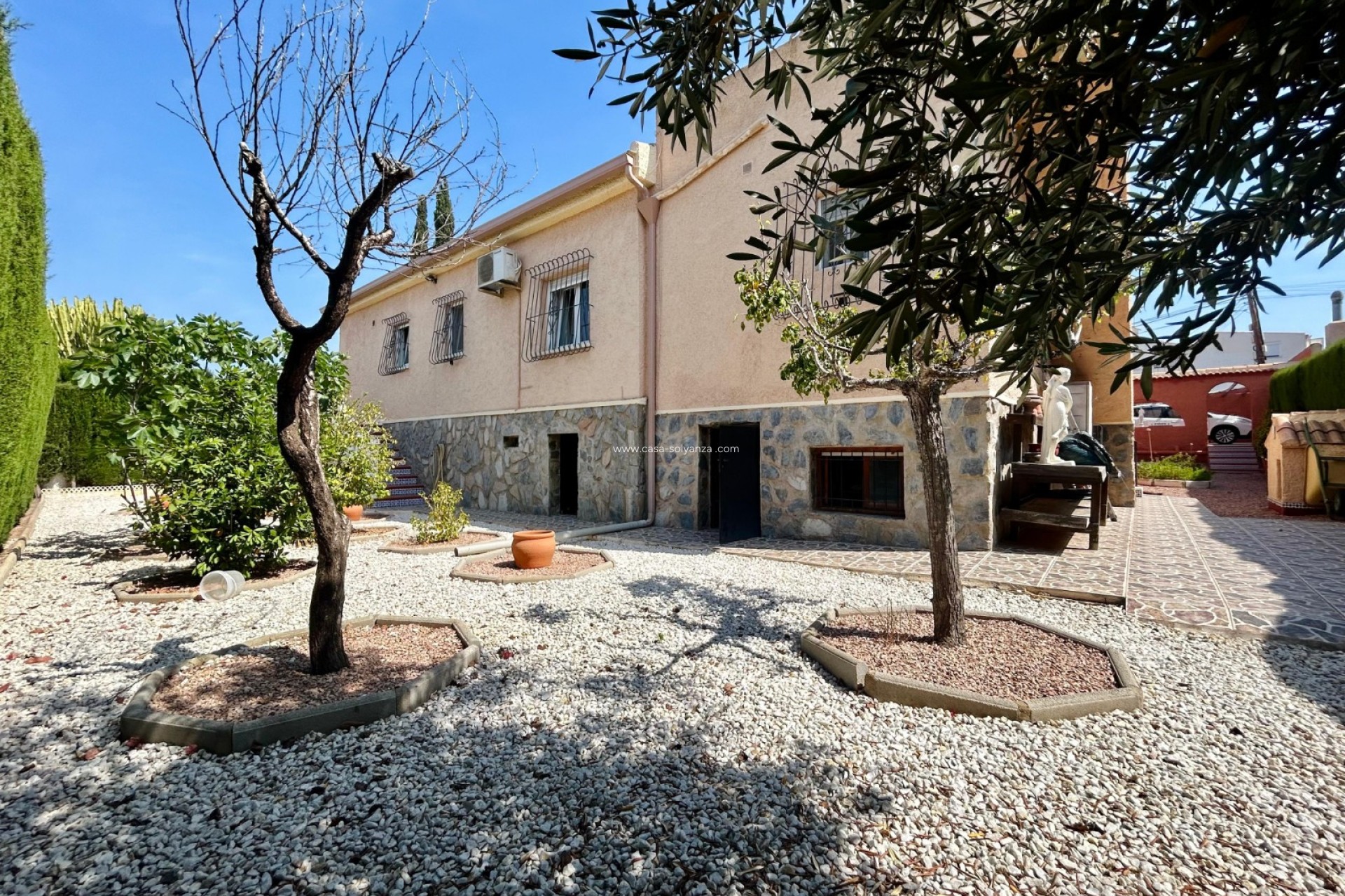 Resale - Villa - El Chaparral - Inland