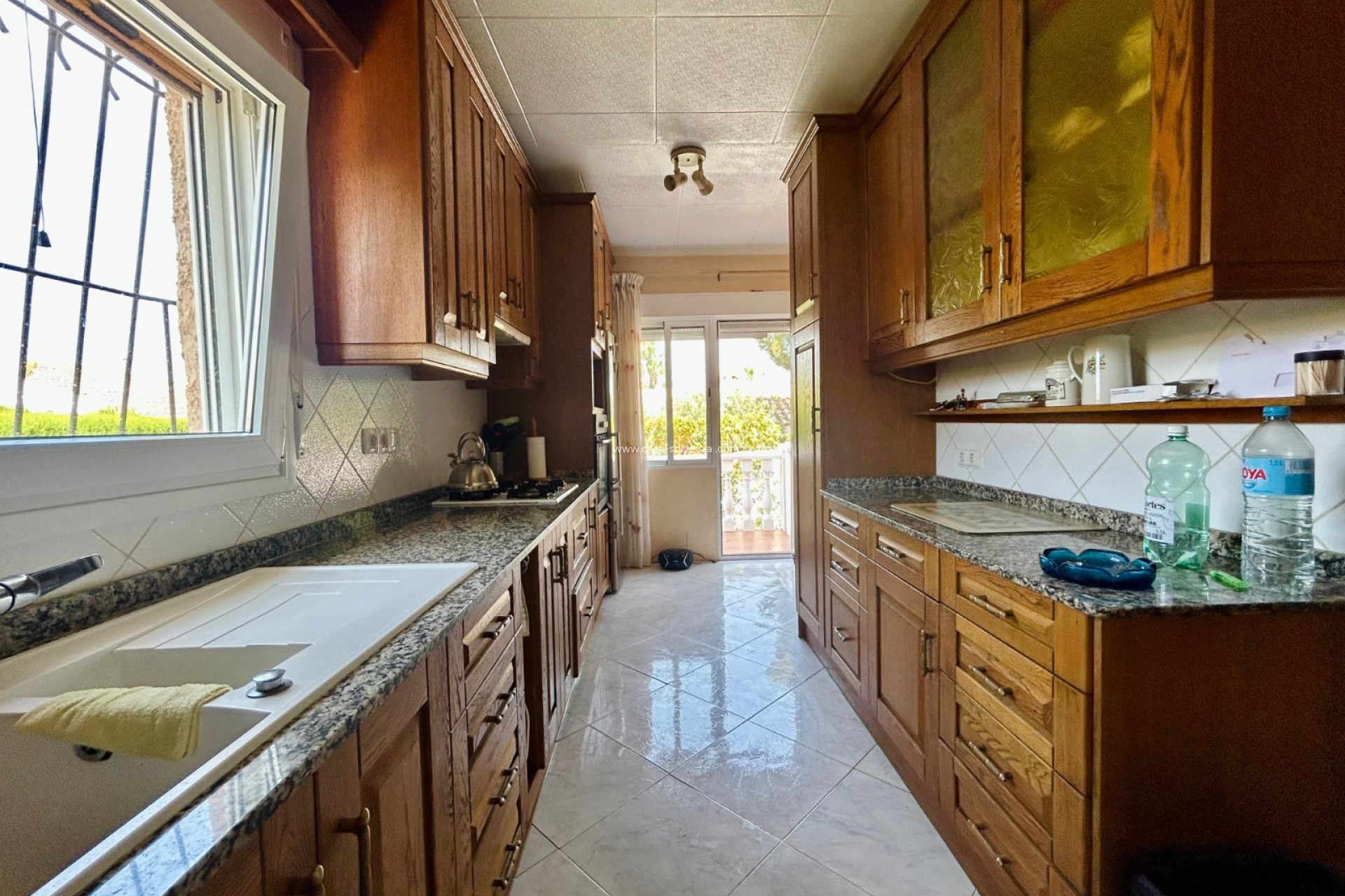 Resale - Villa - El Chaparral - Inland