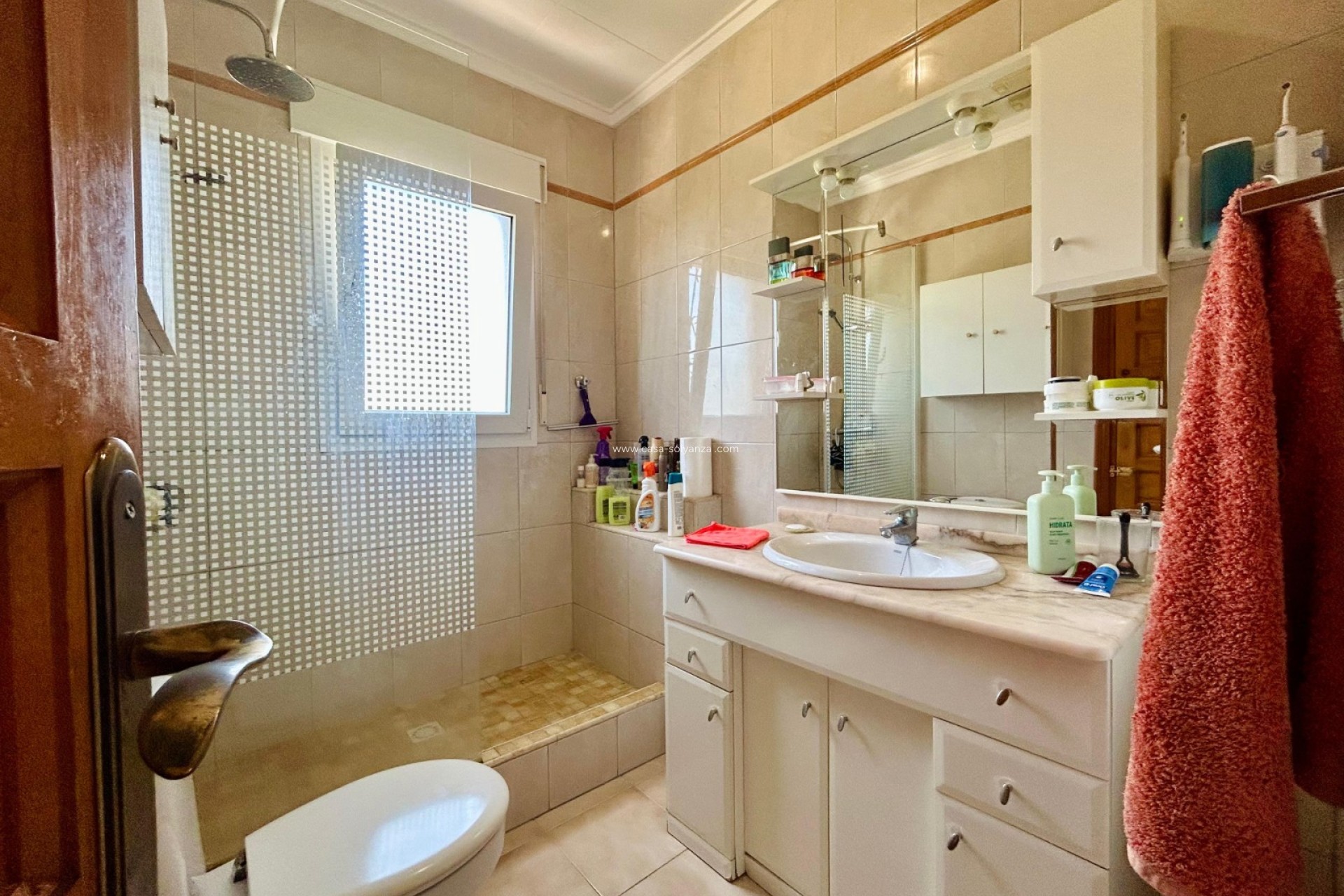 Resale - Villa - El Chaparral - Inland