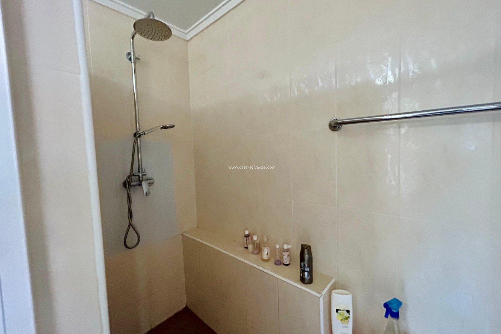 Resale - Villa - El Chaparral - Inland