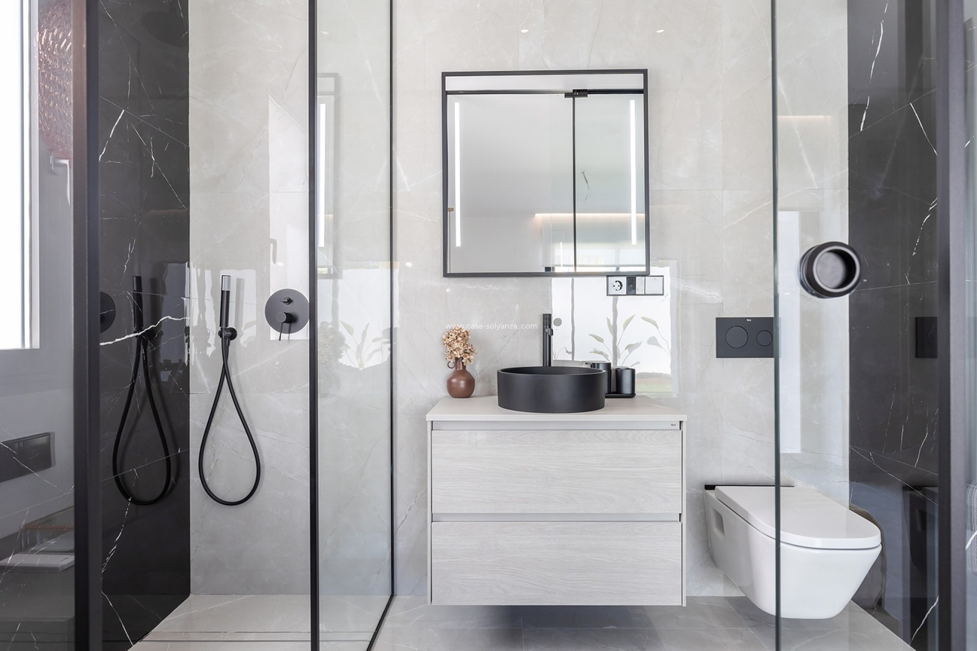 Resale - Villa - El Chaparral - Inland