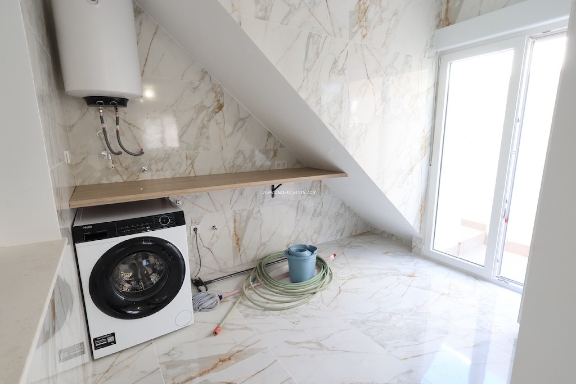 Resale - Villa - El Chaparral - Inland