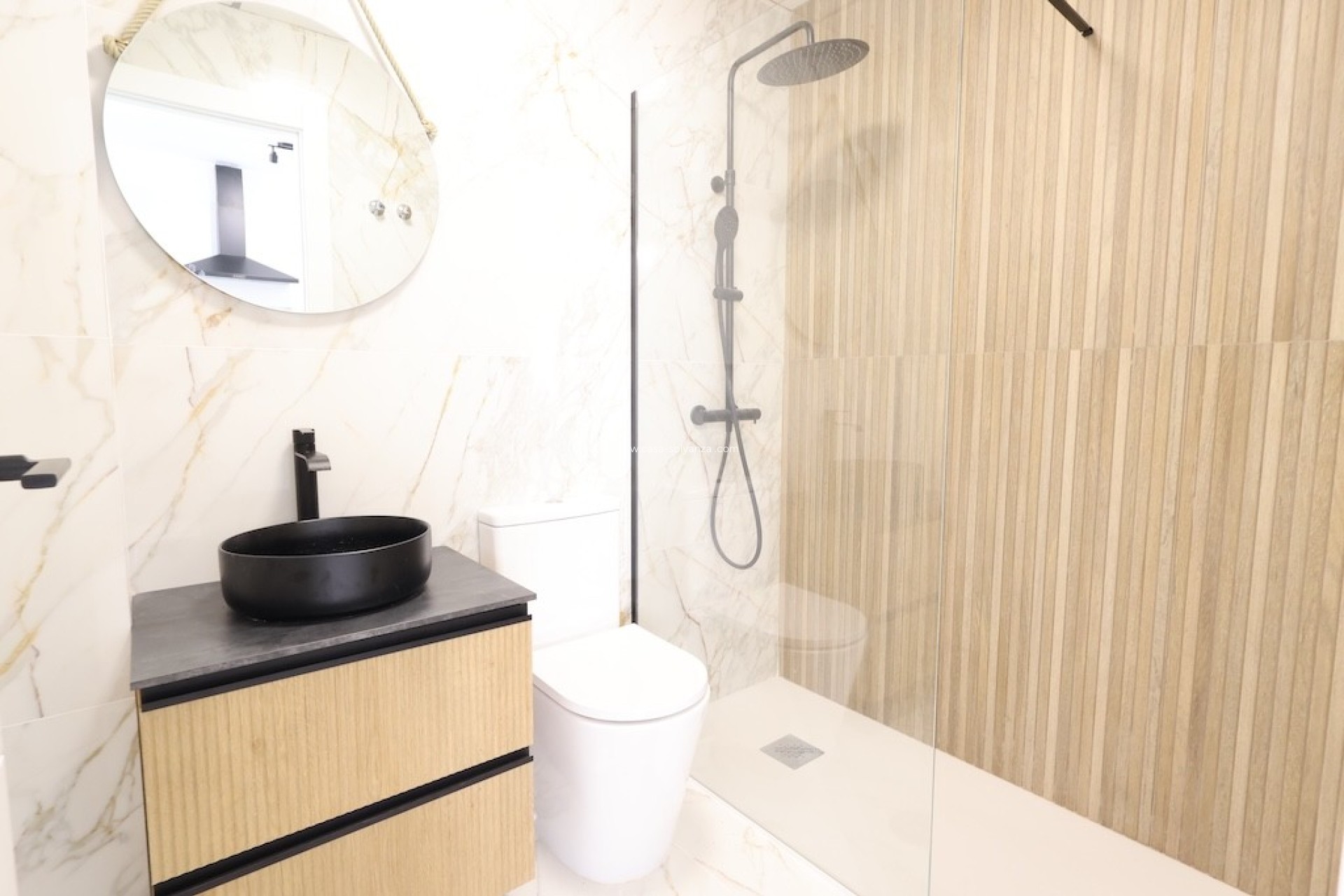 Resale - Villa - El Chaparral - Inland