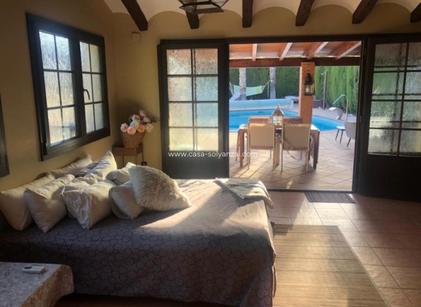 Resale - Villa - Elda - Inland