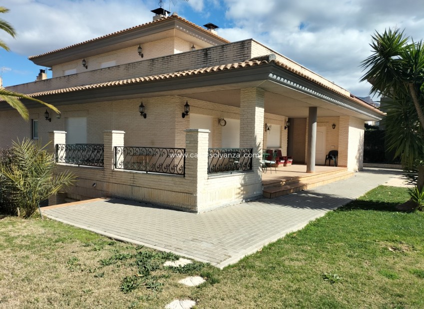 Resale - Villa - Elda - Inland