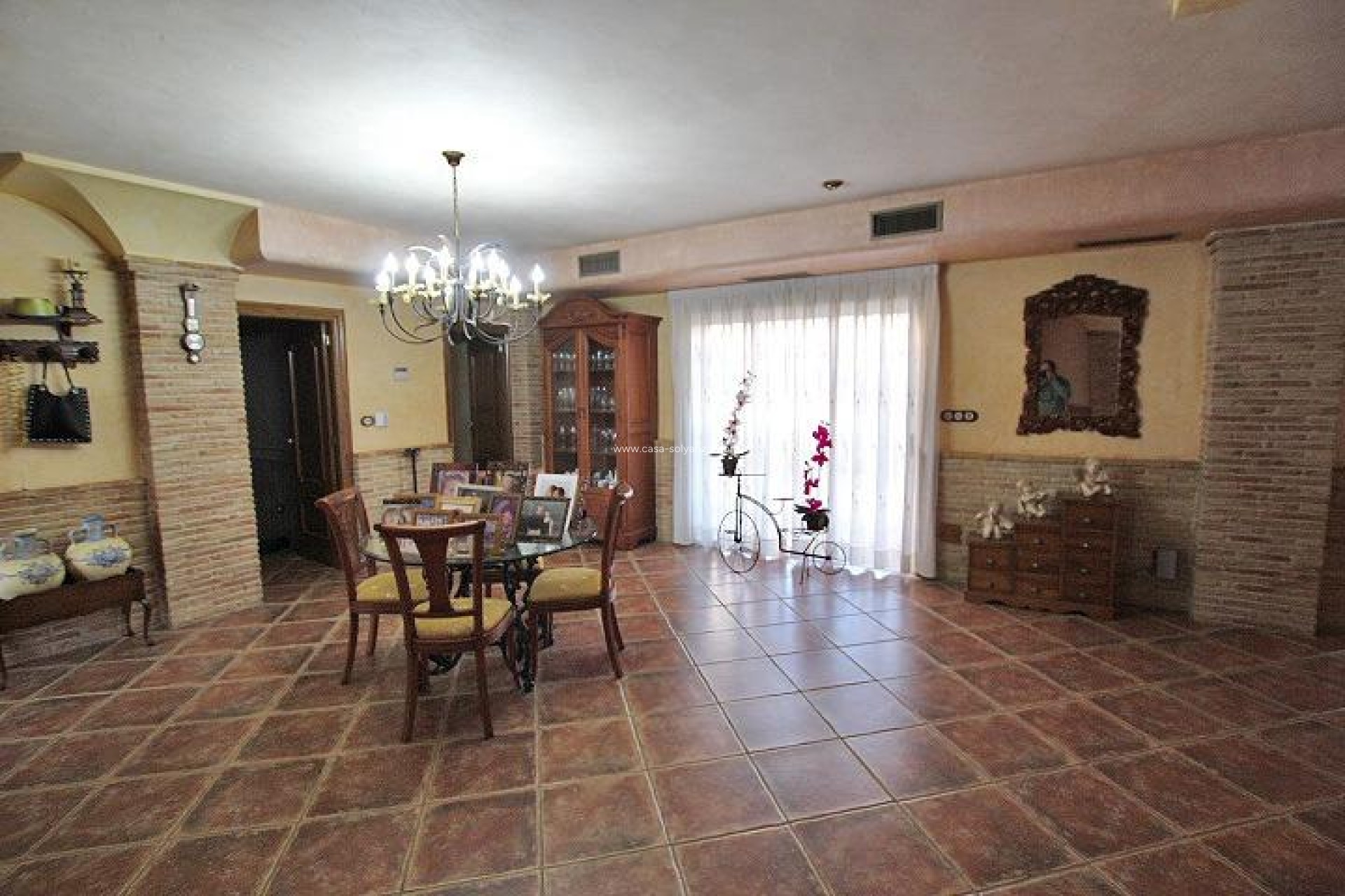 Resale - Villa - Formentera de Segura - C- Cooperativa