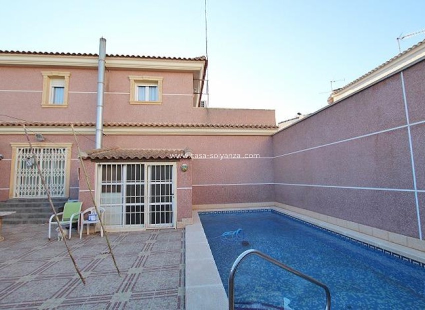 Resale - Villa - Formentera de Segura - C- Cooperativa