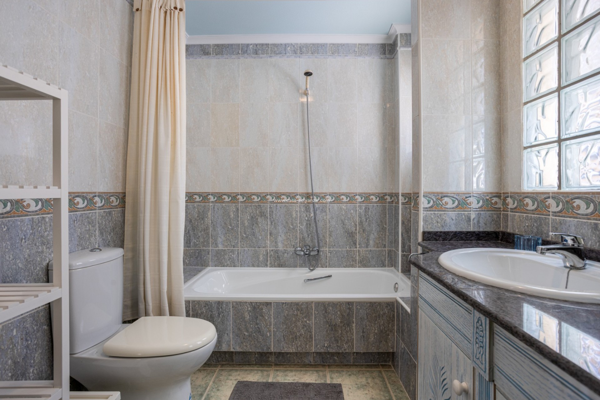 Resale - Villa - Guardamar del Segura