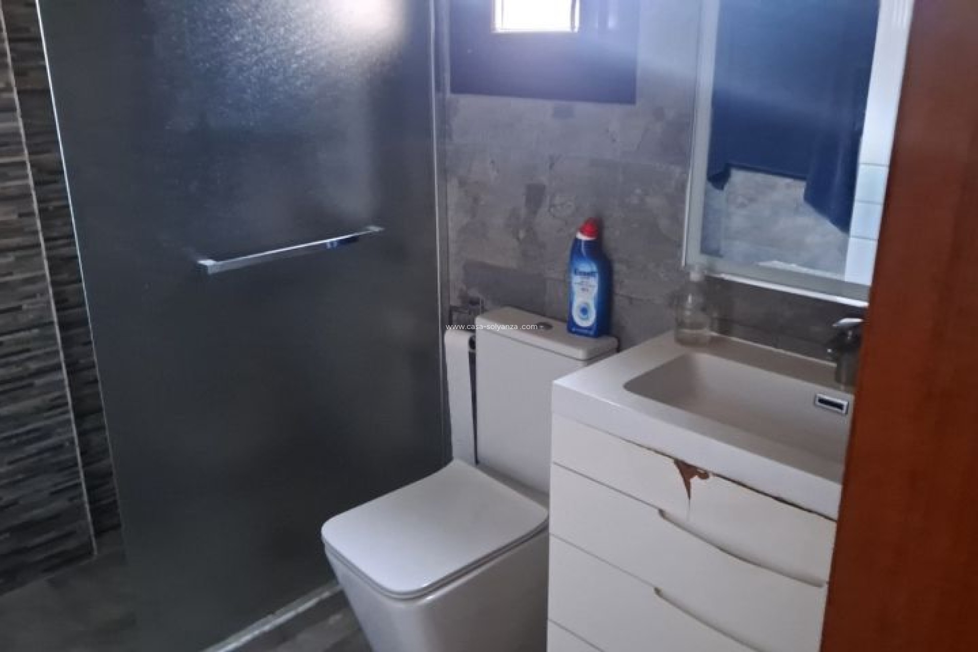 Resale - Villa - Hondón de las Nieves - Inland