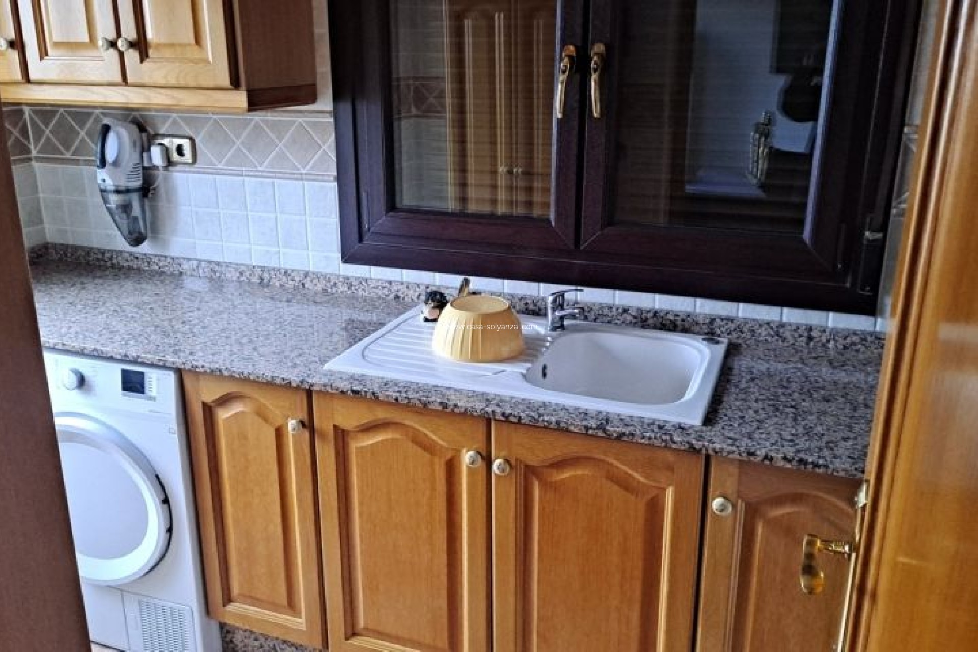 Resale - Villa - Hondón de las Nieves - Inland