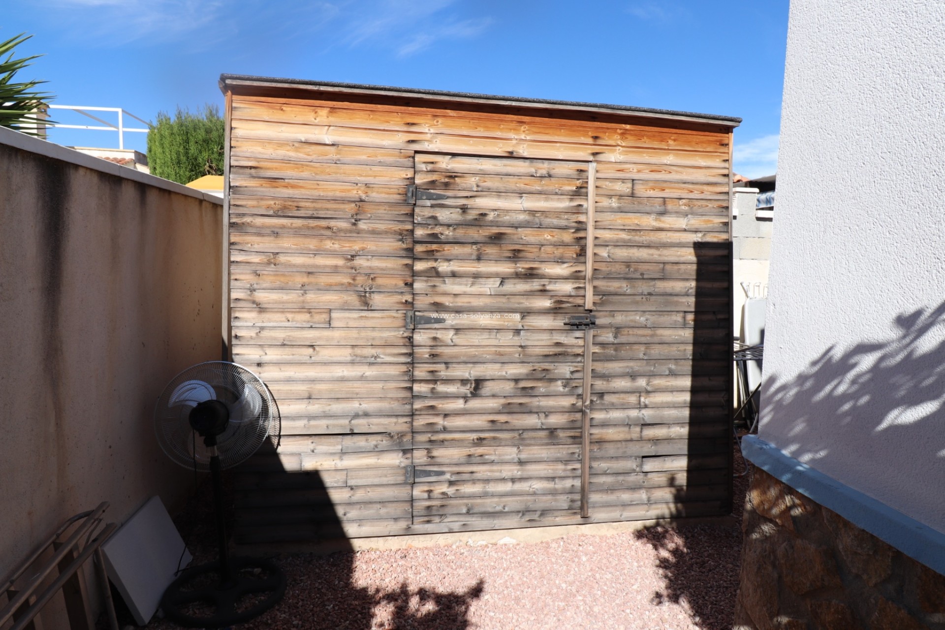 Resale - Villa - Hondón de las Nieves - Inland