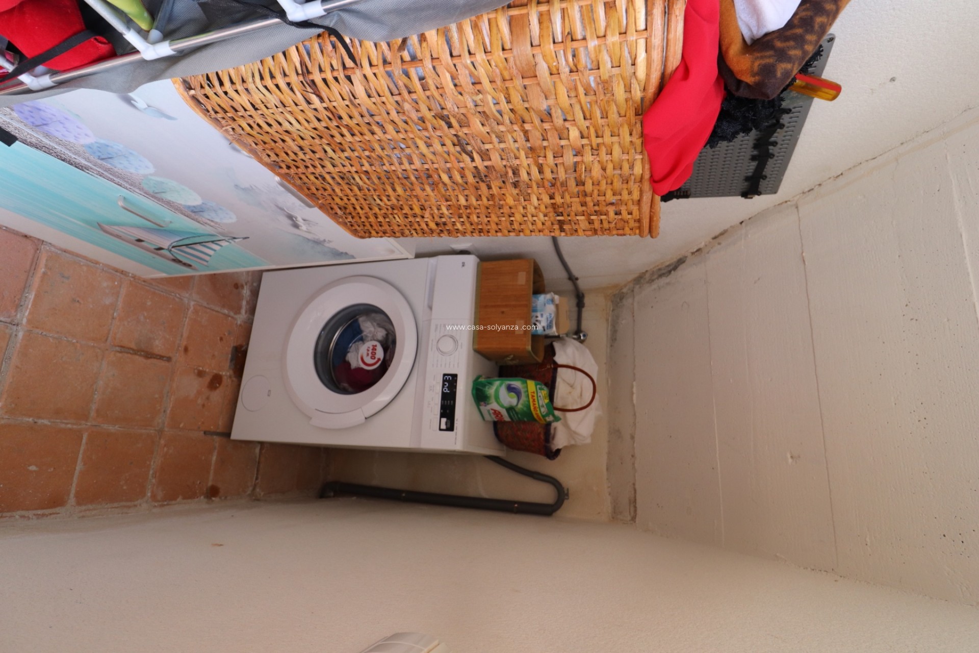 Resale - Villa - Hondón de las Nieves - Inland