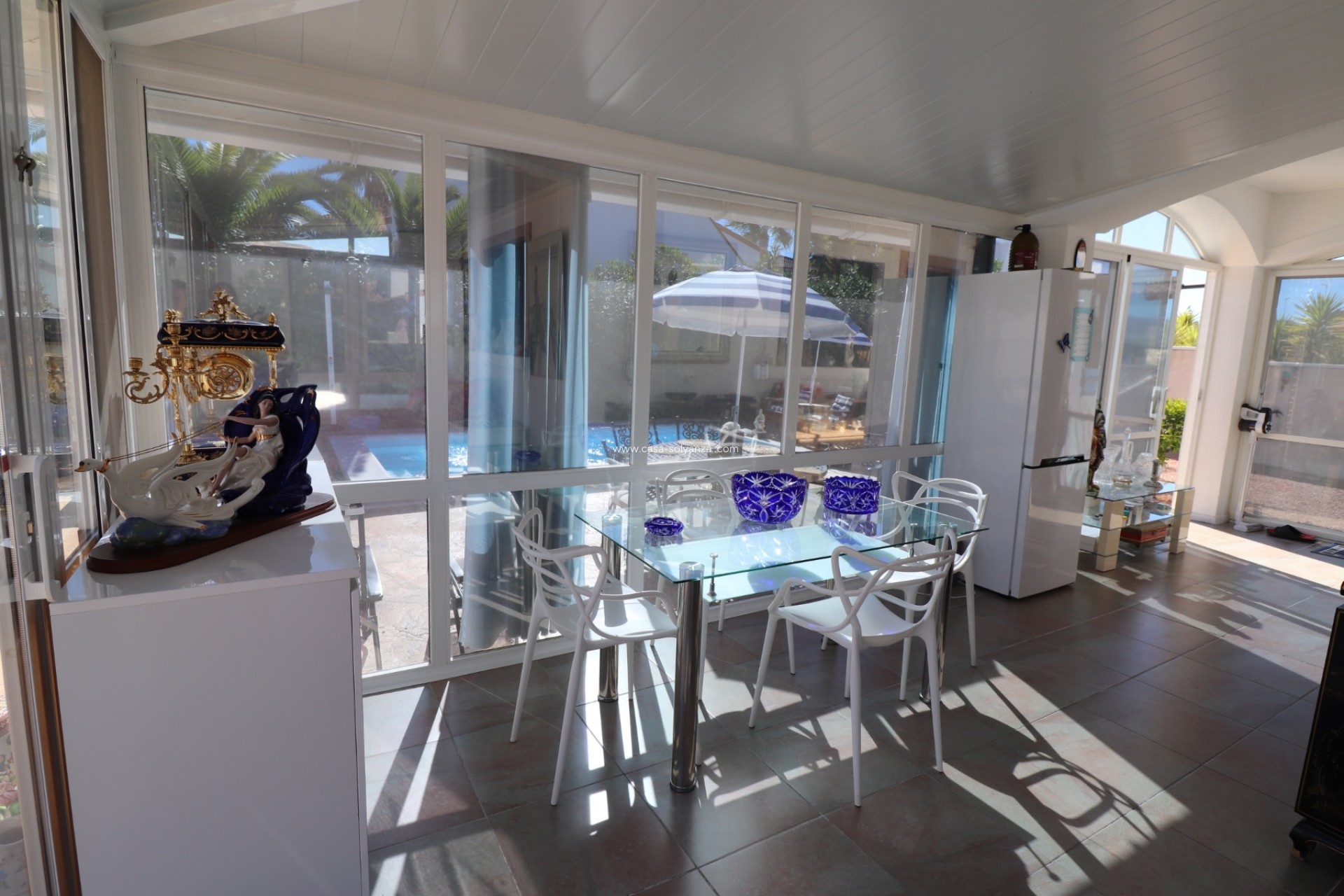 Resale - Villa - Hondón de las Nieves - Inland