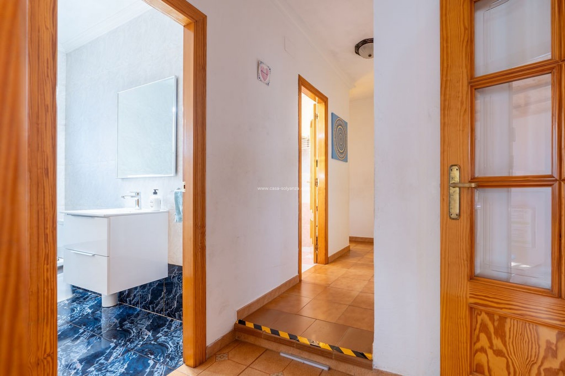 Resale - Villa - Hondón de las Nieves - Inland