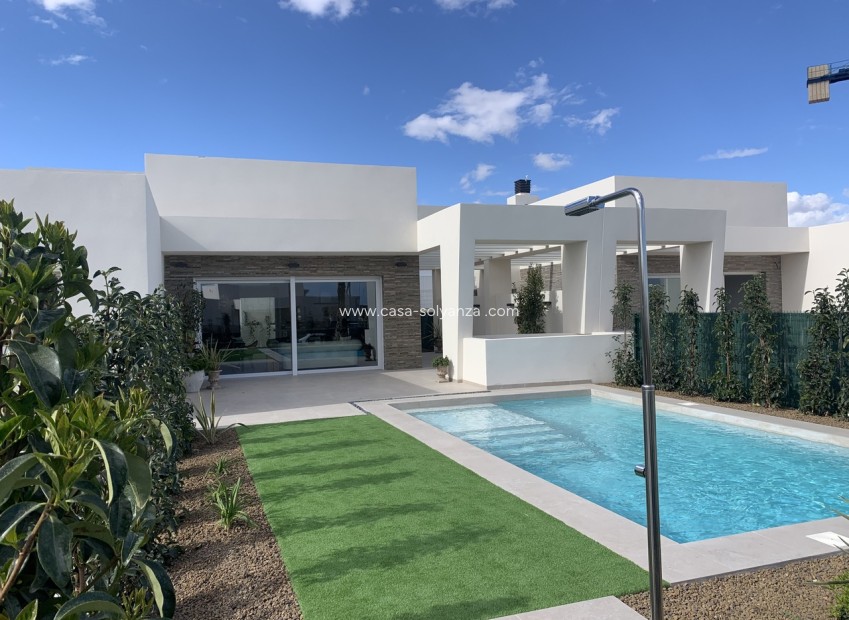 Resale - Villa - La Finca Golf - Inland