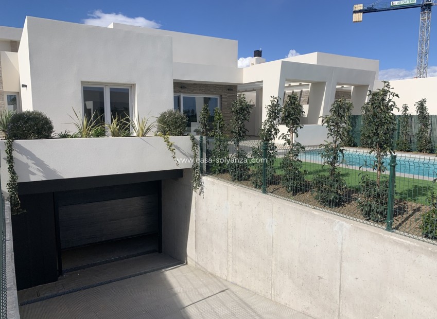 Resale - Villa - La Finca Golf - Inland