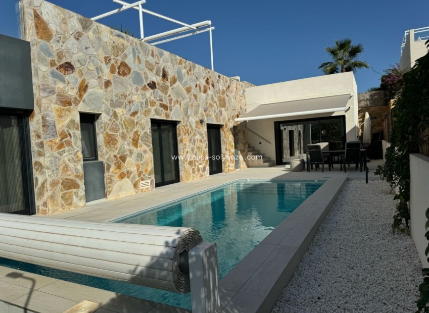Resale - Villa - La Finca Golf - La Finca Golf Resort