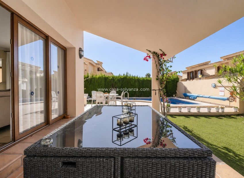 Resale - Villa - La Manga del Mar Menor - Costa Calida
