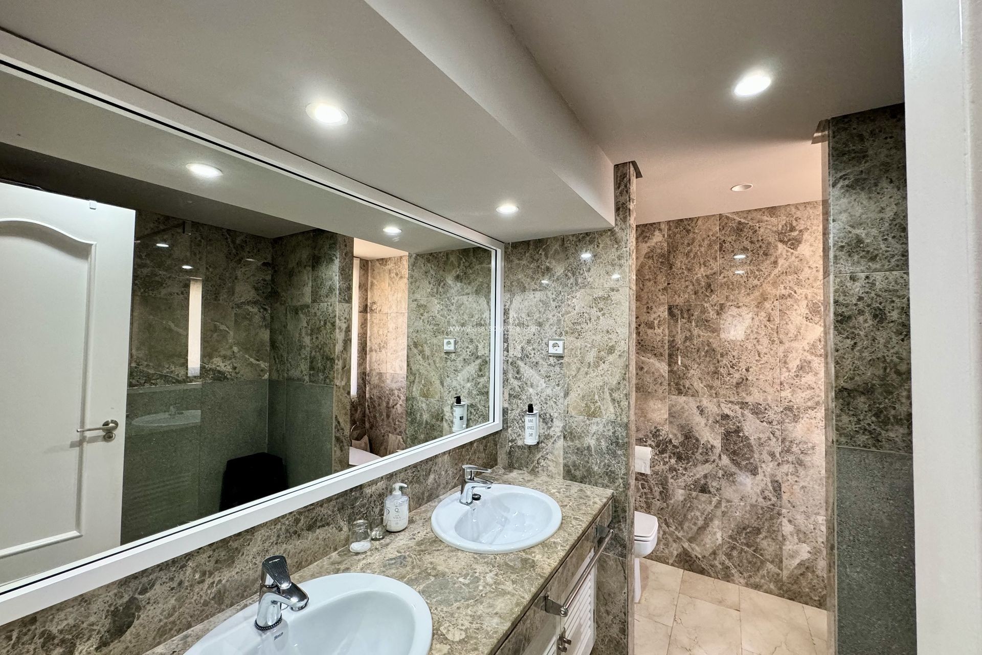 Resale - Villa - La Manga del Mar Menor - Costa Calida